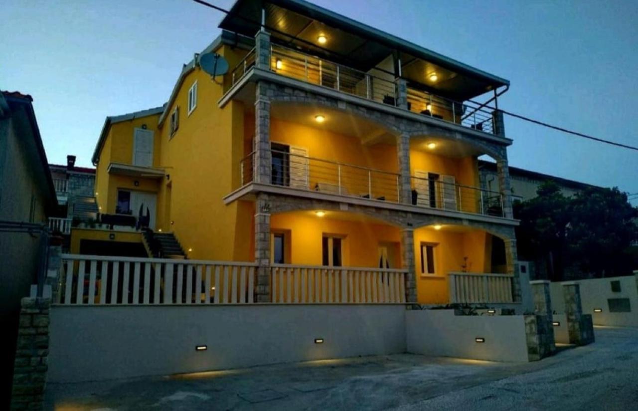 Fancy Apartments Dream Brna Exterior photo